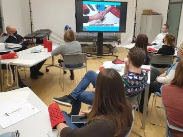 The Hand Project – nachhaltiges Teambuilding